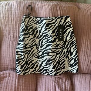Motel Rocks Zebra Print Women's Skirt - Black and White